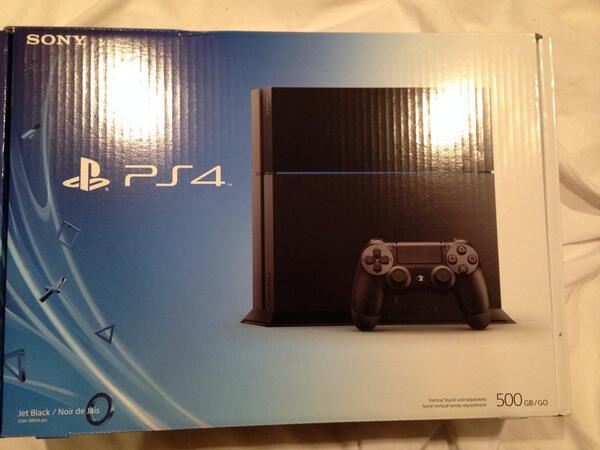 aborring's tweet image. It arrived!...too bad I'm selling it to help pay for my Xbox One. I'll get one when Uncharted 4 comes out :P #PS4