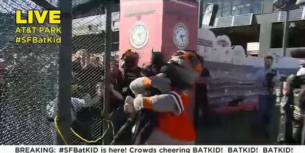 MLB's tweet photo. The hero Lou Seal deserved and the one he needed right now. #SFBatkid http://t.co/wdgCvifOy6