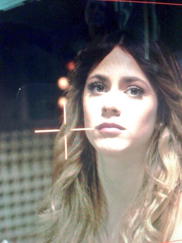 Fotos de Martina Stoessel - Página 14 BZJhVWDCcAAHBpt