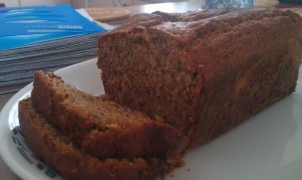 lilir123's tweet photo. What happens when you're made to sit a 2h exam on Sat - bake #banana #bread afterwards #foodporn #brainfood http://t.co/cKpmxOAMok