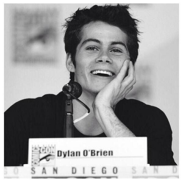 ItsLadyBoners_'s tweet photo. Dylan :) http://t.co/R7xzvaJ7ZI