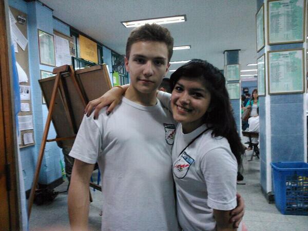 Buscando_unsool's tweet photo. #Expo2013 #Instituto13DeJulio com mi bello y querido Mati <3 http://t.co/dA5j7OjiQ1