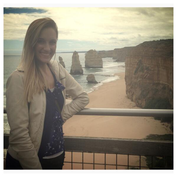 WORDAustralia's tweet image. Our intern Alyssa at the Twelve Apostles! #weekendgetaway #twelveapostles #7left #beautifulrockpillars