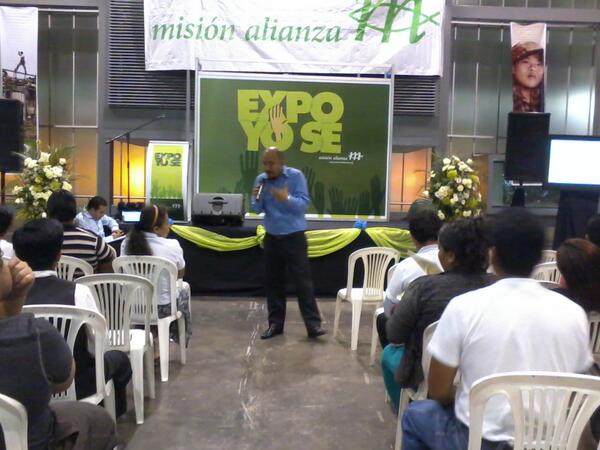 HablemosdeVIH's tweet photo. Ms. Tomás Rodríguez disertando sobre #masculinidades en la #ExpoYoSe2013 @FreddyRamonCast http://t.co/krQKOo2Er1
