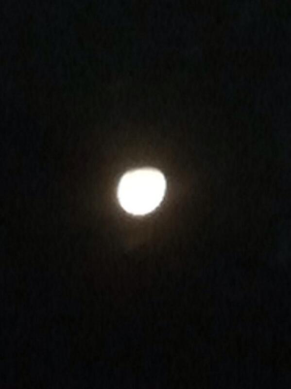 booblover114's tweet photo. A look at the moon as we hit the road for @Psuboobs00 football game against @PurdueBoobs #GameDay support your team http://t.co/Yjmvi7MXH5