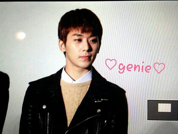 Genie_1226's tweet photo. 131116 영화무대인사 #마이네임 #채진 아...드디어 배우되시나요 ㅎㅎㅎㅎ이뻐♡♡♡ http://t.co/jeKDEQwCzK