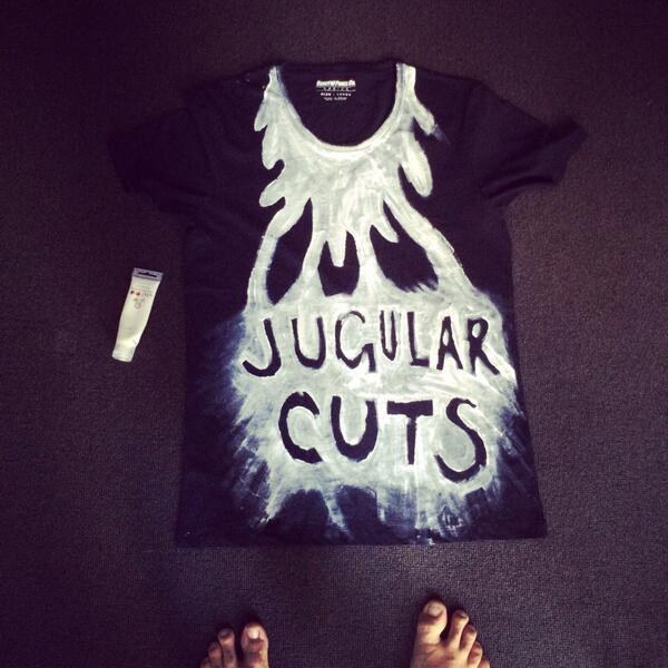 JugularCuts's tweet photo. New shirt finished for tonight! http://t.co/VZNSZfpm2v