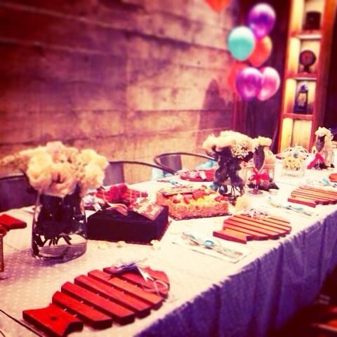 Sanelia birthday dinner table set decoration on 9nov 2013