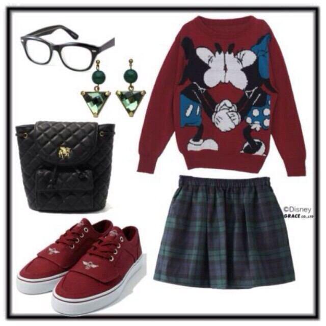 女の子 ｺｰﾃﾞｨﾈｰﾄ V Twitter 秋のミッキーとミニーコーデ ニットのデザインが可愛いね Http T Co Leitlzw6wi