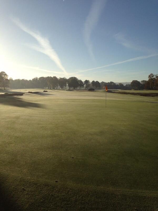 jcgolf83's tweet photo. Perfect day for practice,playing or a lesson #golf #pulborough http://t.co/CCdcw2JFTG