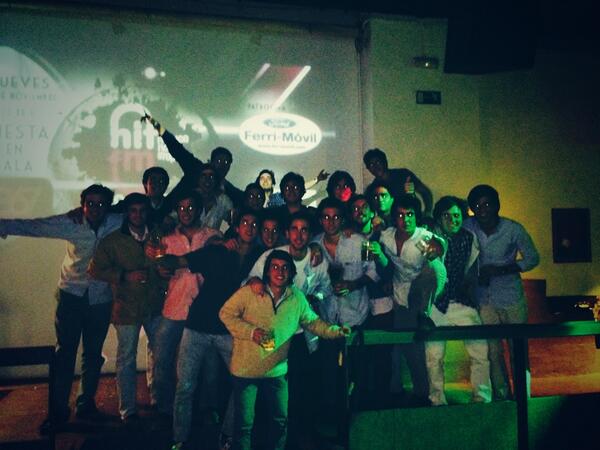 fernandocampayo's tweet photo. “@nani_gallardo11: Que grande... http://t.co/8p7IS3obqR”
