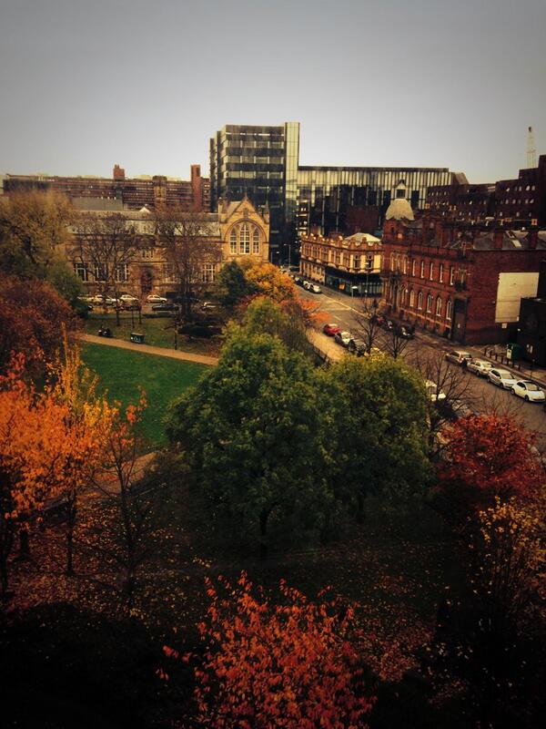 TashTildesley's tweet image. Library on a Saturday #finalyearproblems #mmu