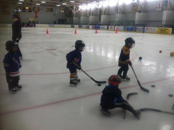 9RBaldwin's tweet image. @WhitieBensen The kid can dangle @DangleFest13