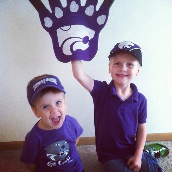 kfreeland's tweet photo. It's Game Day y'all! Let's beat those frogs! #KStategameday #KStateFamily http://t.co/8BoT0gik7n