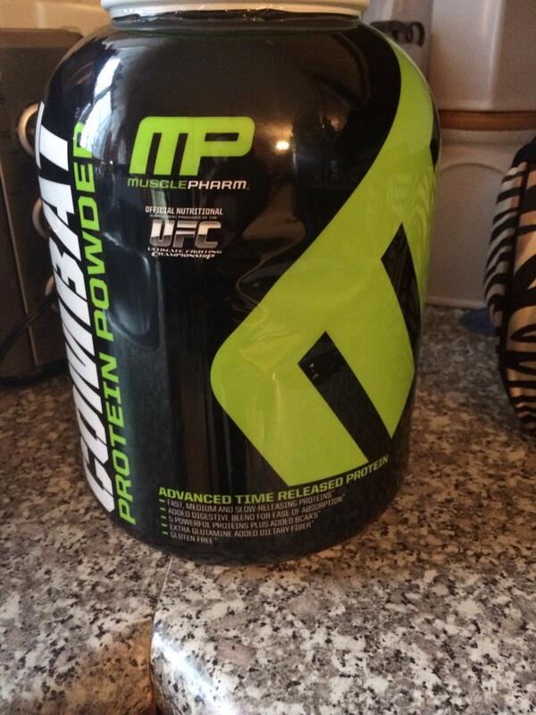 AdrianCiofiac's tweet photo. Amazing protein !! #gYmfluence #bodybuilding #swoll #crossfit #Protein @MusclePharm http://t.co/p7OkRpxqLf