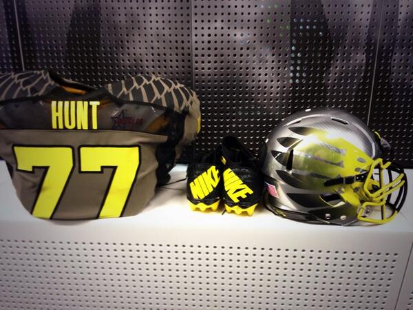 ESPNCFB's tweet photo. RT @WinTheDay: Ducks to wear new olive green uniforms today paired with the "Sonic Boom" helmet #GoDucks #UTAHvsUO http://t.co/r3GGDwggs3