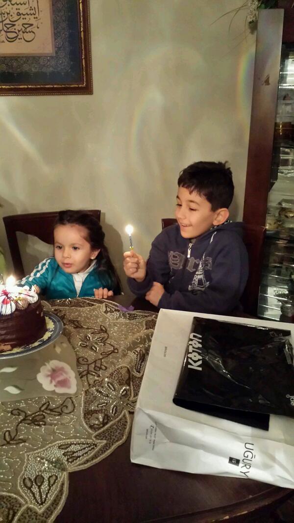 Halamın kızı Sudenin doğum günündeydik.