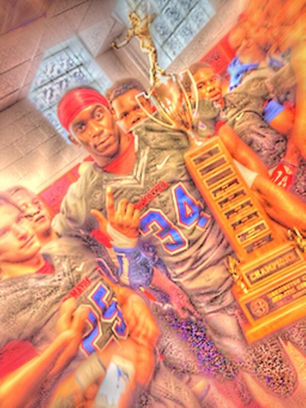 ShaneNative's tweet photo. We brought the ship home 🏆 http://t.co/23cMN7jg2W