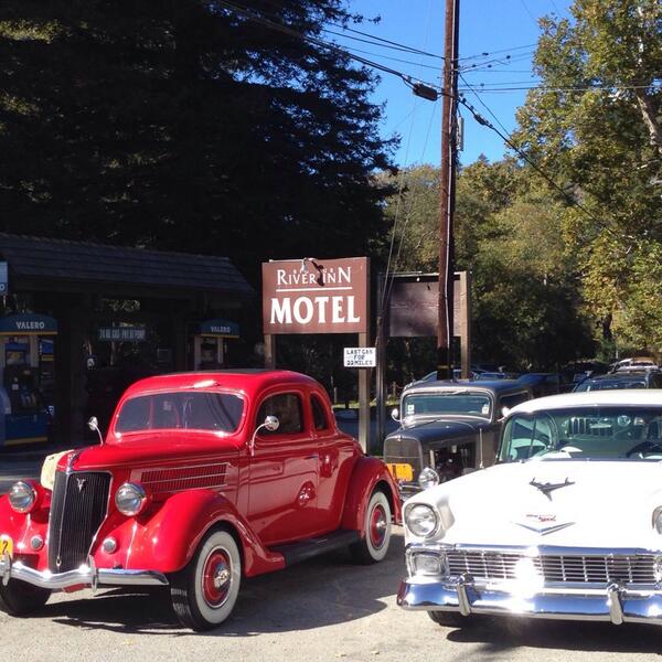 The classics are out and about in this beautiful Saturday. #bigsurriverinn #sundaycar