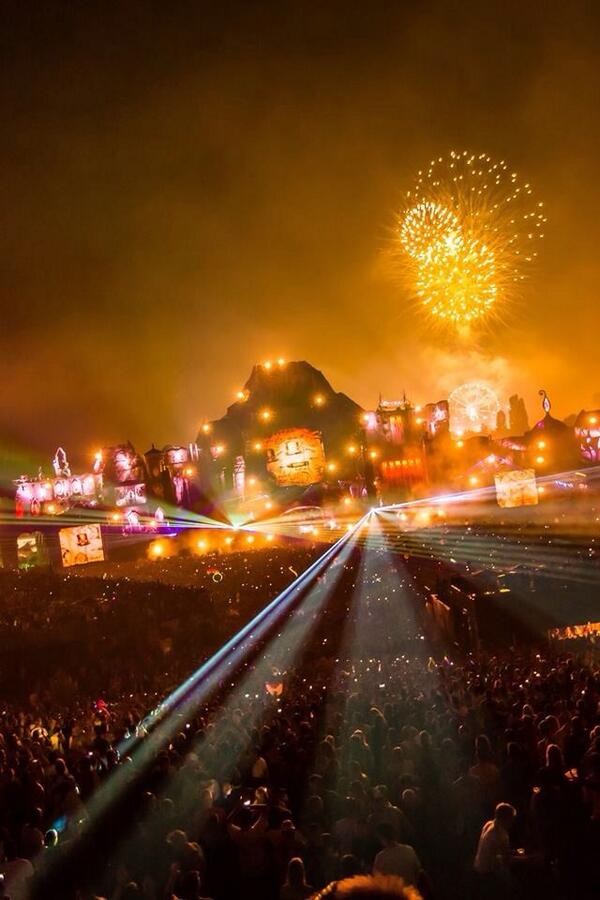 EventsList's tweet image. RT @Irummm97: How could you not want to go to Tomorrowland? #Eventslist Agree!