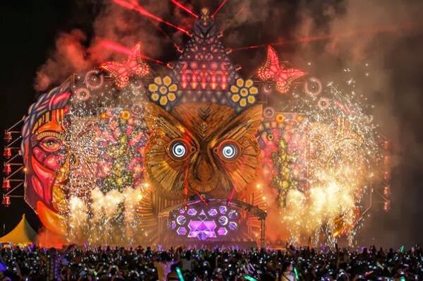 EventsList's tweet image. Missing summer? Some good memory from Mysteryland.