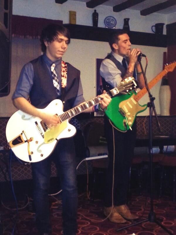 _SOSC's tweet photo. Were here at the Horse and Groom in Armthorpe. Playing all night, come join us? :') http://t.co/HS7EexIc08