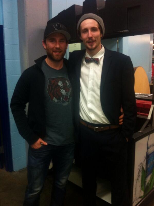 Nice seeing my little brother @stants61 play last night in Van, don't know who taught him to dress tho. #imshrinking