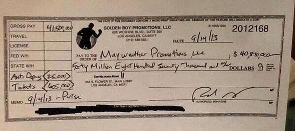 A BIG check but a BIGGER heart as <a href="/FloydMayweather/">Floyd Mayweather</a> always takes care of friends&amp;family - $605k for tickets vs Canelo