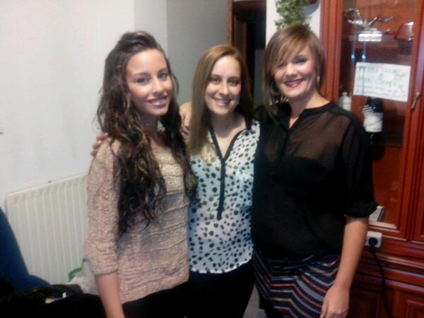 Mayte_GT's tweet photo. De fiestaaa con @claudialuna94#carmen http://t.co/jt9Fk2GbDI