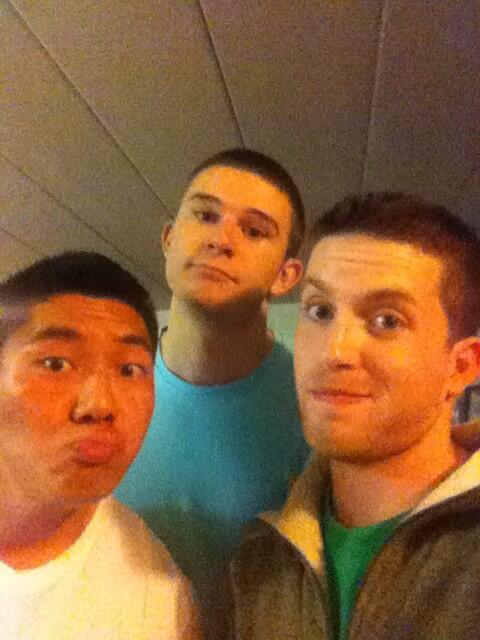 aGUYance's tweet photo. Three damn good looking people http://t.co/JAtx2csJ2W