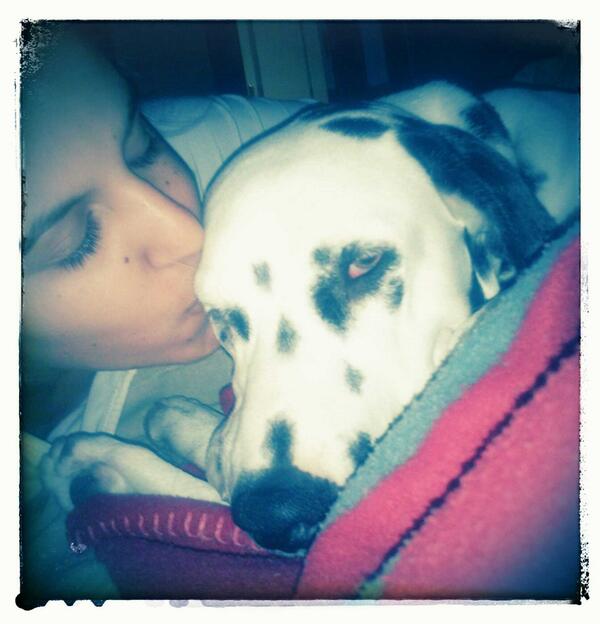 CMontiano's tweet photo. A dormir con el pekeñajo... http://t.co/A7wtpRx8CH