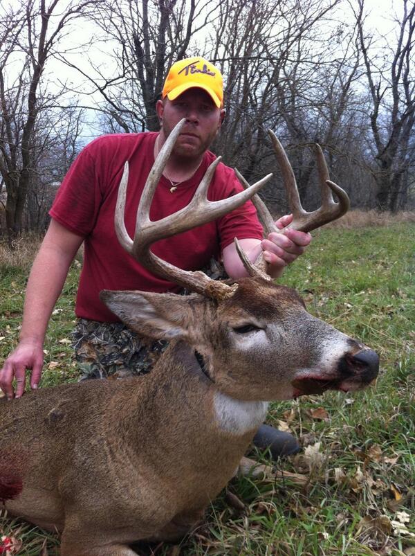 bshull23's tweet photo. Lil bro shot a stud today, I'm headed out tomorrow... http://t.co/4dbBDcFIhW