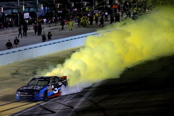 NASCAROReillyAP tweet picture