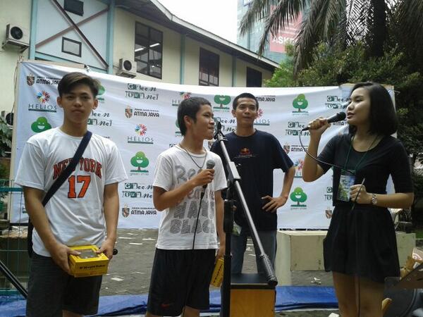 HeliosUAJ's tweet photo. HELIOS "Green Journey" di Atma Jaya :) #prodikomunikasiuaj http://t.co/63yXAAqPqM