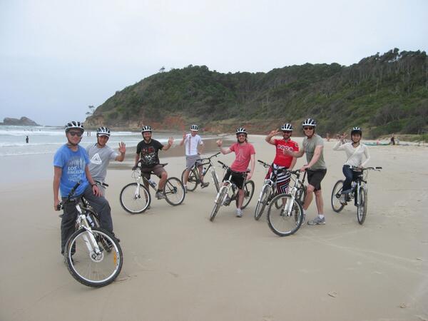 CringeTheBinge's tweet photo. BLOW ZERO comps between 8 &amp; 10pm Byron Schoolies HUB. Win daily prizes - mountain bike tour up for grabs.  Stay Safe. http://t.co/KBRqdvPoaU