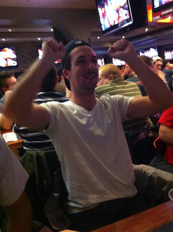 ydubs13's tweet photo. Go GSP GO with the boys in mtl !! @hug1771 @henleyced17 http://t.co/p2bhsHzLkN