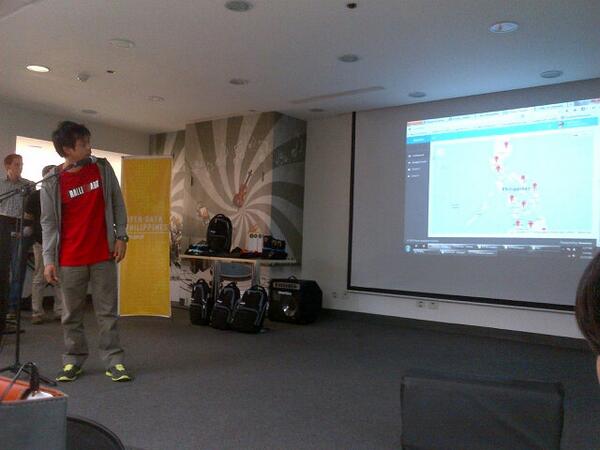 emongliwanag's tweet image. RT @datagovph: First up: team Innovex. #kabantayngbayan #OpenDataPh  @Rchardmi