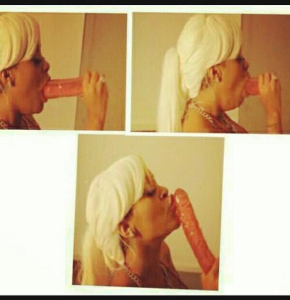 ASSHOLE_O's tweet photo. @cthagod look at kakey http://t.co/uFR8z9boqa