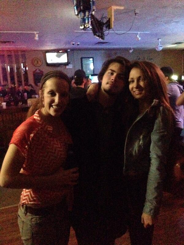 squ1dchap0's tweet image. Missed  @jennamoar and @courtkenny so much, sick night  #jacksoasis
