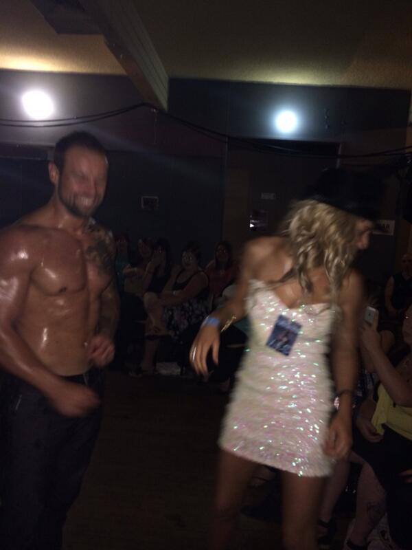 TabzMally's tweet photo. My favourite dancer from last night :) @BadBoysAfloat http://t.co/LSeFjPSu36