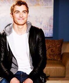 ManCaandy's tweet image. oh Dave 😍