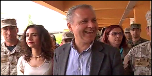 CNNChile's tweet photo. Marcel Claude invitó a la juventud a votar para "escribir una historia distinta para Chile" http://t.co/wobZYSpRsK http://t.co/Yst2NFawrm