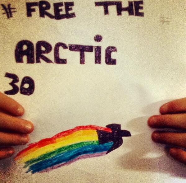 nomfup's tweet photo. @Greenpeace @gp_sunrise My daughter painted it, my son instagrammed it, my family is w/ Christian to #freethearctic30 http://t.co/W27MmDuFLj