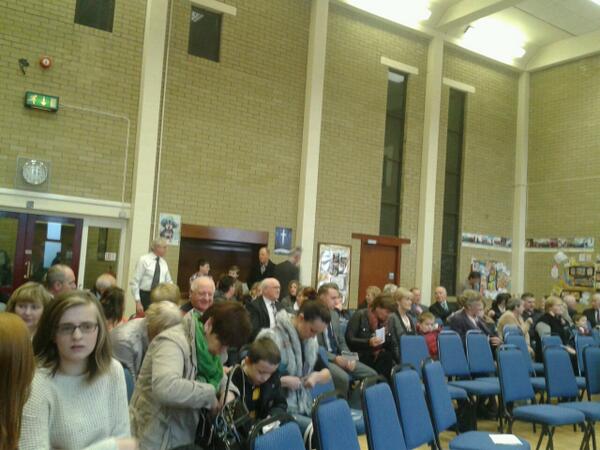 MADatFirst's tweet image. When the heating stops working, church will go on! #heatingproblems #inpromtuchurchsetup