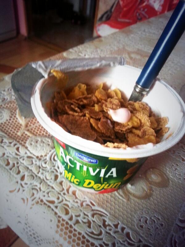 Andrea_1613's tweet photo. A desayunar!! http://t.co/BiPp2sO1ap