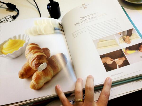 Tra pochi giorni uscirà il primo #libro di #pasticceria edito da #whiteedizioni!! Coming soon!!!!