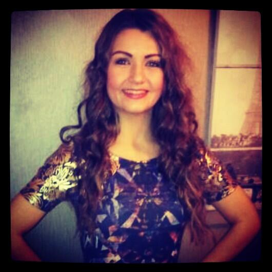 Hollywillaboob's tweet photo. Last Night :) http://t.co/rttEOOnJo9