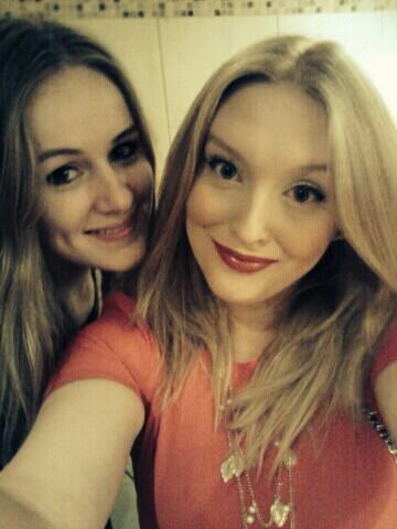 LJDarling's tweet photo. Love this girl 😘 @LouiseBugg http://t.co/PDDIvDzv1g