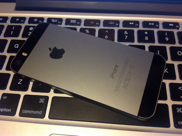 SorteosApple5s's tweet photo. Sorteo Iphone 5s 32 Gb Space Grey. Sigue a @Nat_Geograph y da RT para participar.
Haz retweet a sus tweets. http://t.co/56wh2uyUdo