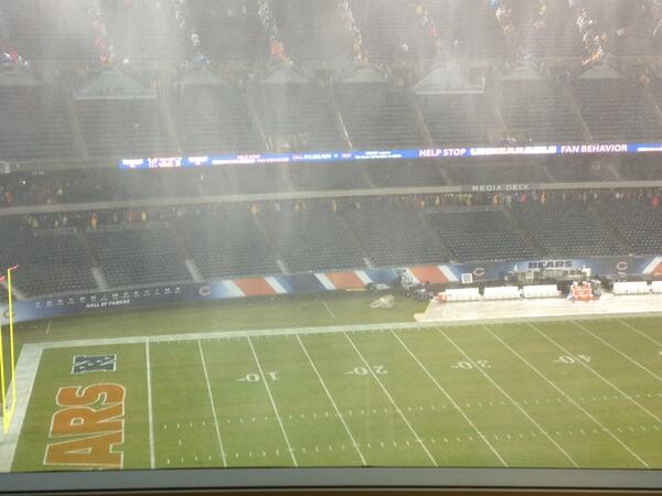 ChicagoBears's tweet photo. Live from Soldier Field. #Bears #BALvsCHI http://t.co/lGexrV2DlO